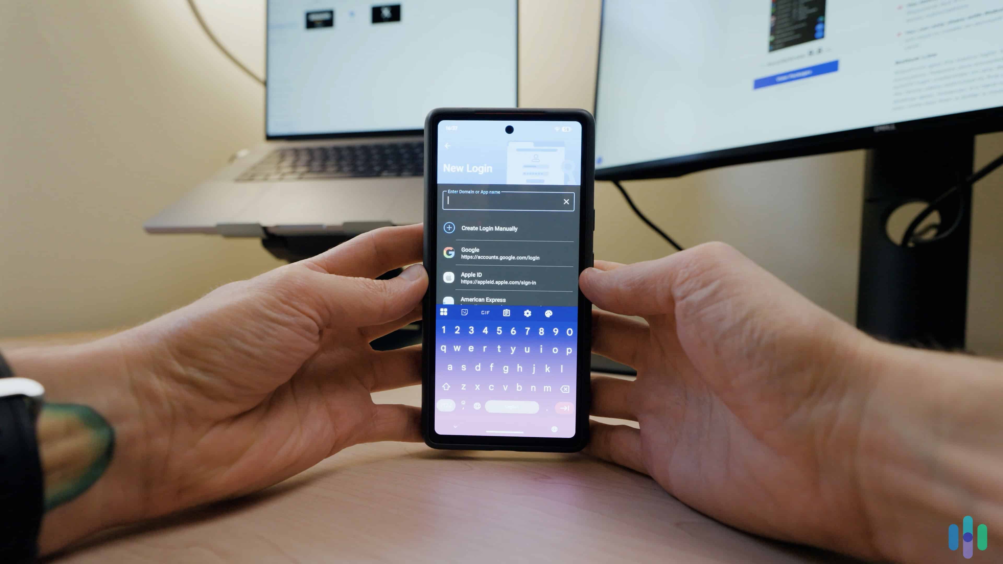 Roboform’s streamlined app makes it easy to add new logins for any site or service. Roboform’s streamlined app makes it easy to add new logins for any site or service.